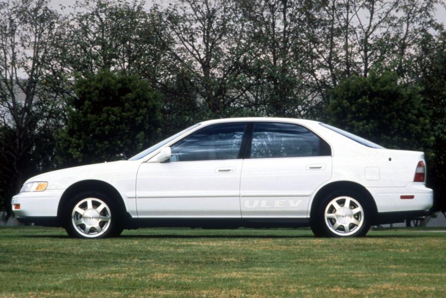  Honda Accord 1994 года  (US) (фото 7 из 19)